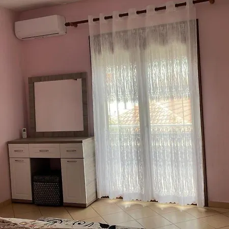 Ferienhaus Lusha Kamez